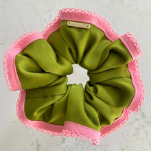 Load image into Gallery viewer, Oversized Scrunchie