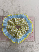 Load image into Gallery viewer, Oversized Scrunchie